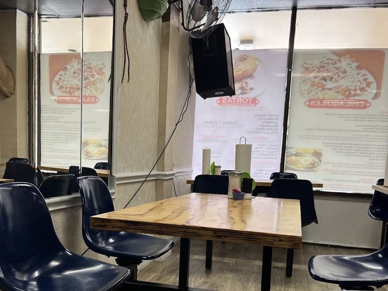 Tres Chiles interior