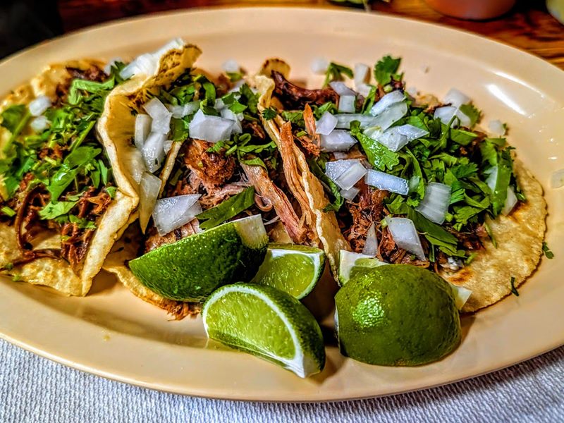 Tres Chiles food